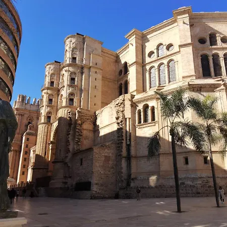 Apartment Carreteria, Central, Cosy With An Andalusian Patio *